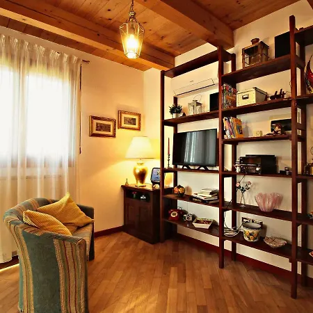 Ca' Leone - Regina Vittoria - With Pool Landsted